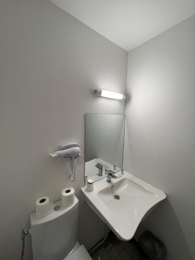 Hotel De La Paix Lyon Sud จิวอรส์ ภายนอก รูปภาพ